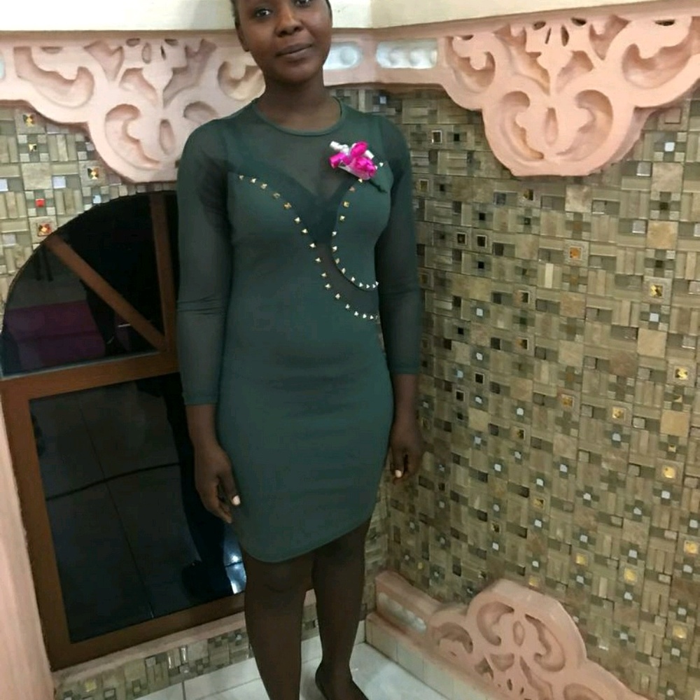 Meet your Posher, Rosilia